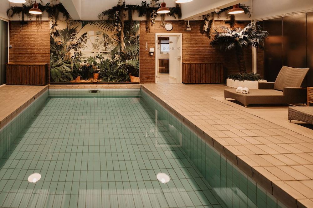 Tulip Hotel
