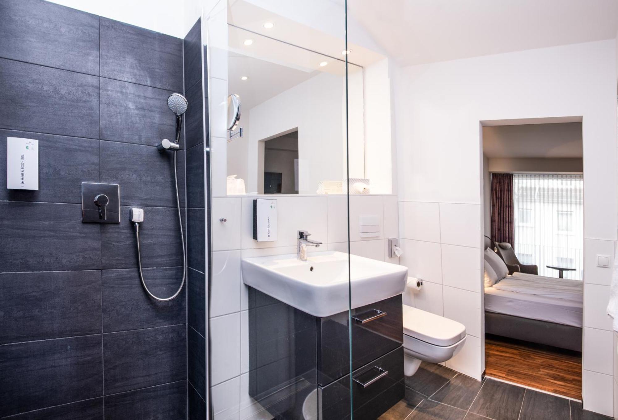 Tulip Hotel 4*